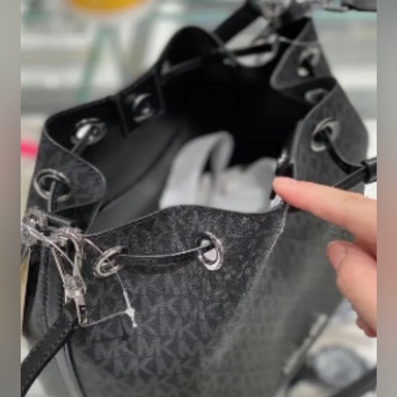 Michael Kors Eden Medium MK Logo PVC Leather Bucket Bag - Picture 4 of 5